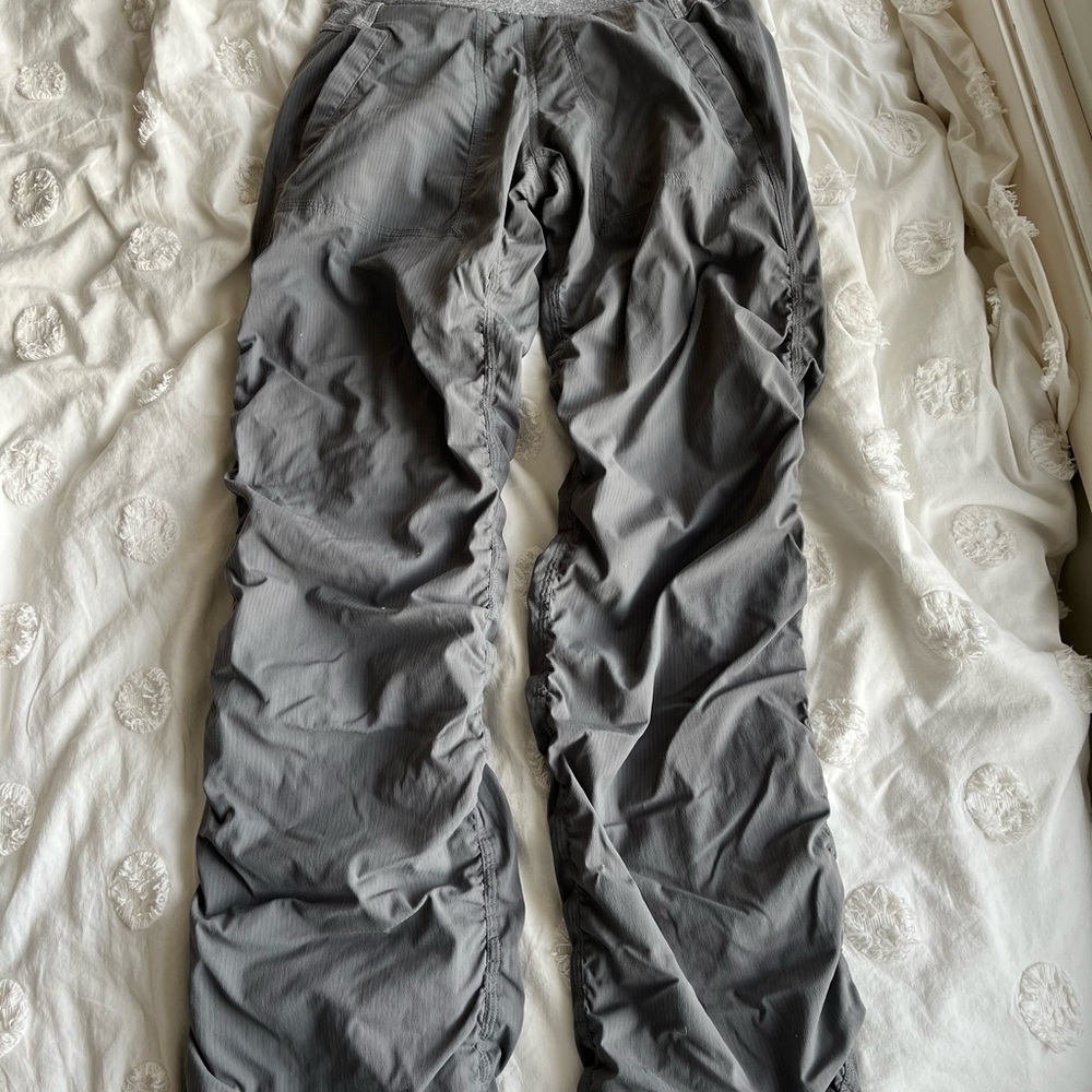 Ivivva workout pants